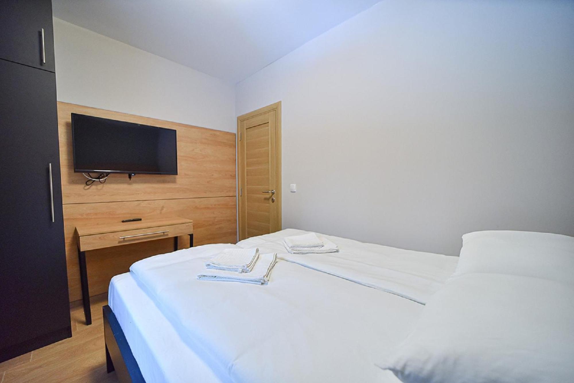 Beli Bor Zlatibor Aparthotel Bagian luar foto